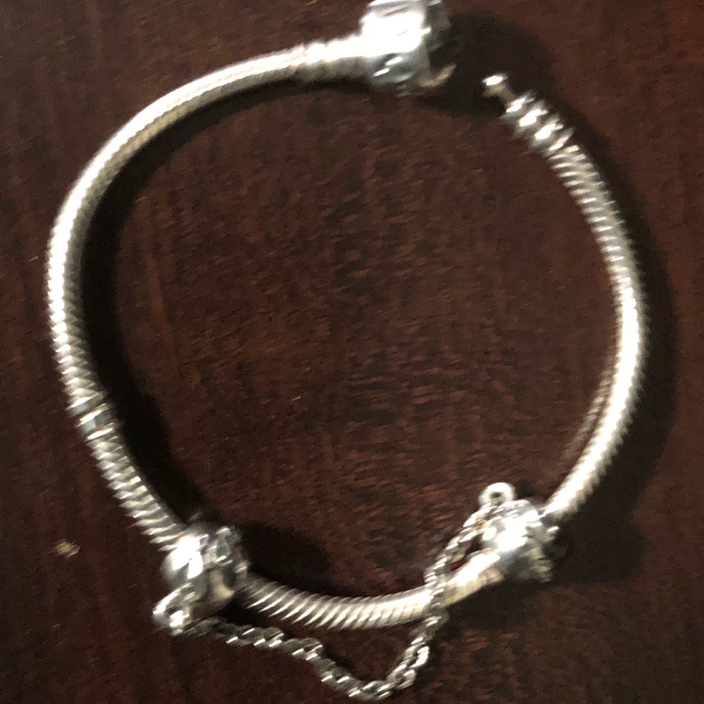 💥Authentic Pandora Bracelet with charm💥